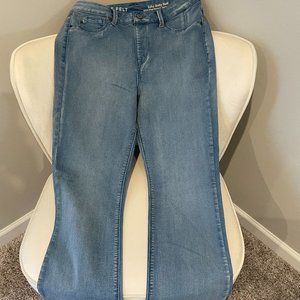 Price Drop! Laurie Felt Silky Denim Baby Bell Light Wash Jeans - Size SMALL